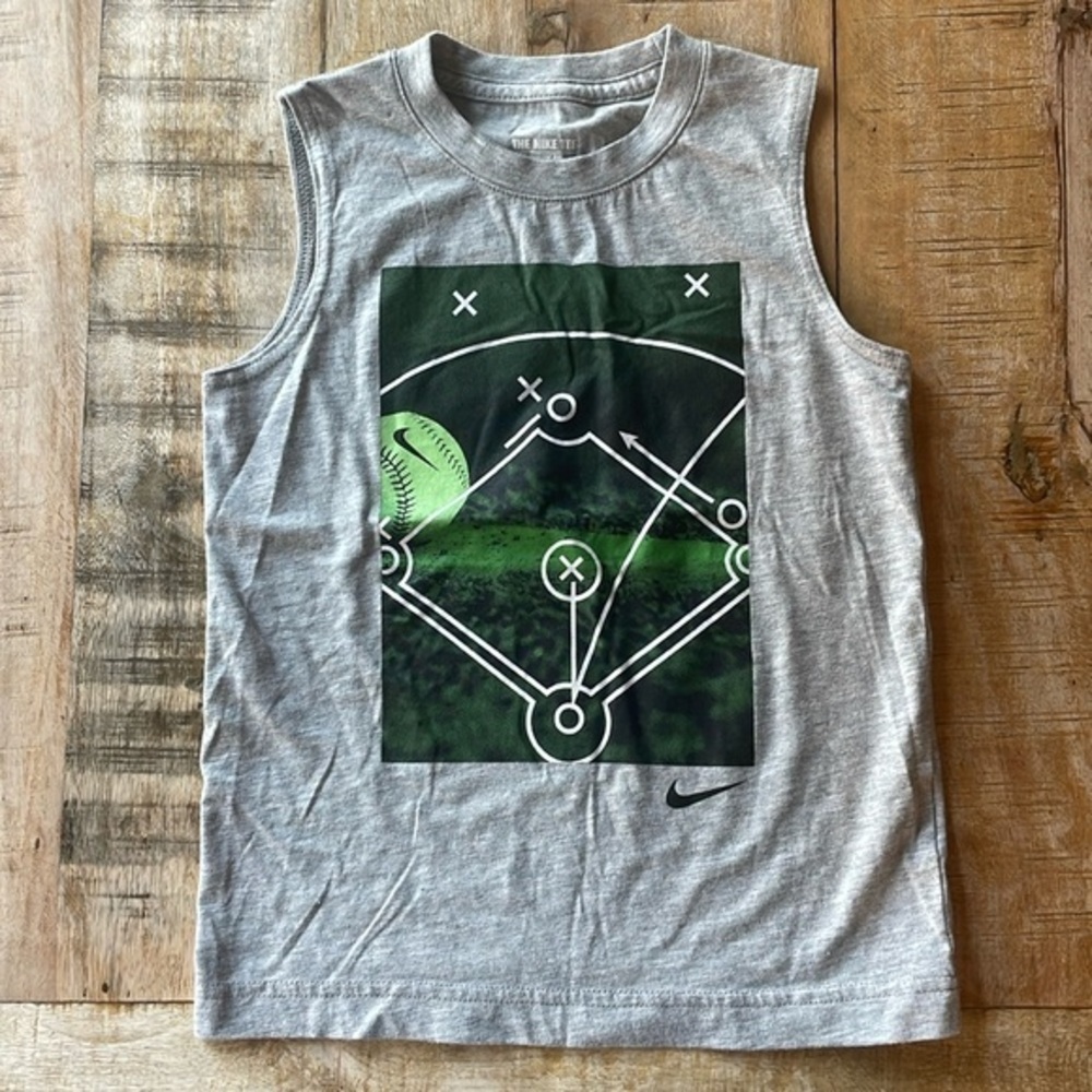 Nike baseball tank size 6